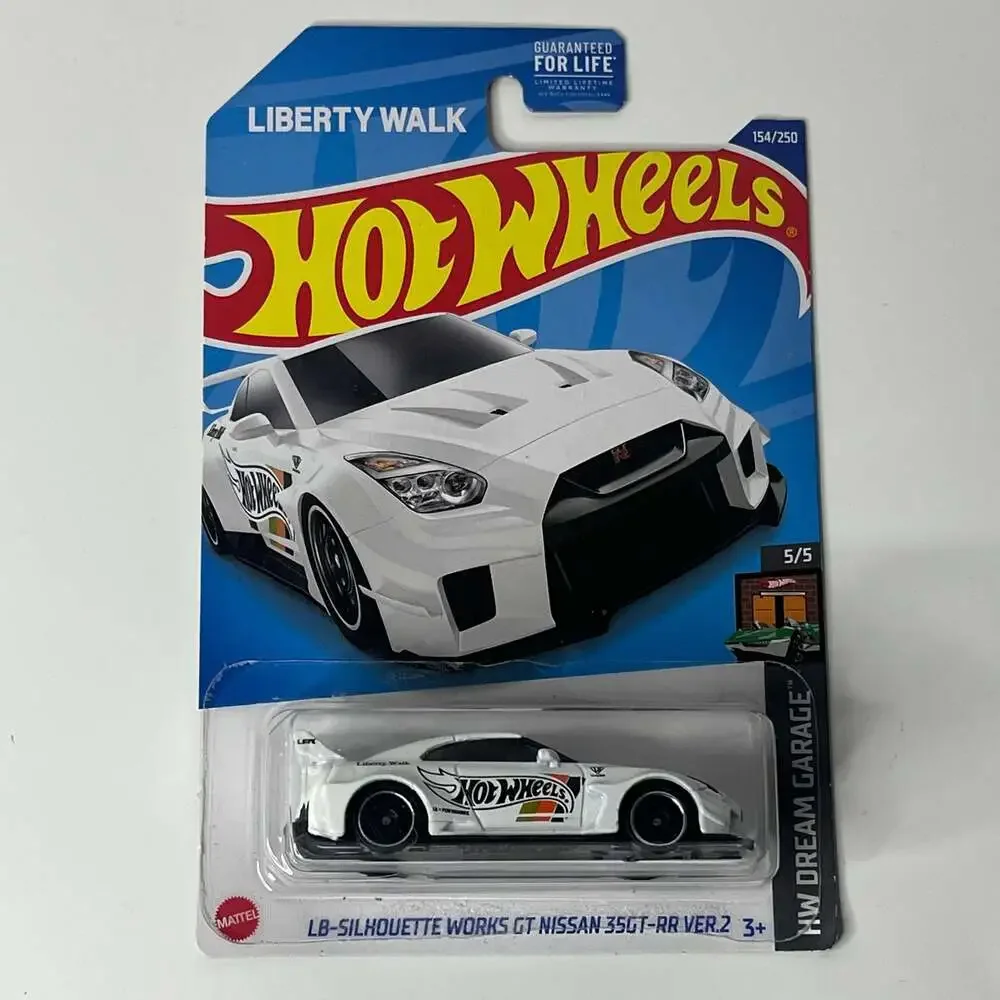 Lot of 10 Hot Wheels 1:64 Scale Diecast Cars